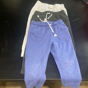 Cat & Jack joggers size 3t